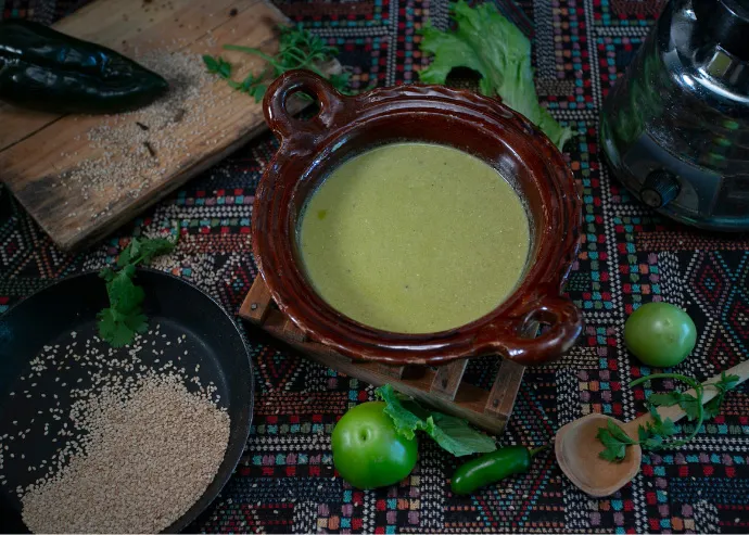 Costillas en mole verde