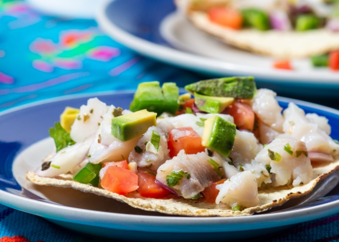 Ceviche de pescado con manzana y cítricos